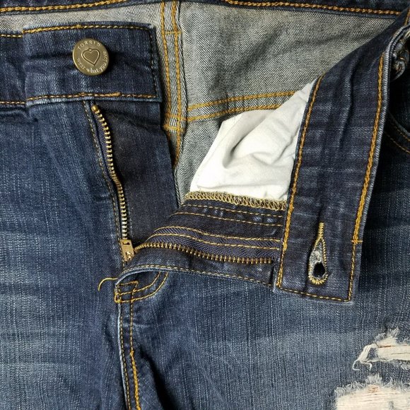 Torrid Womens Denim Shorts Cut Off Distressed US Flag Patch Pockets Size 24 - Picture 9 of 9